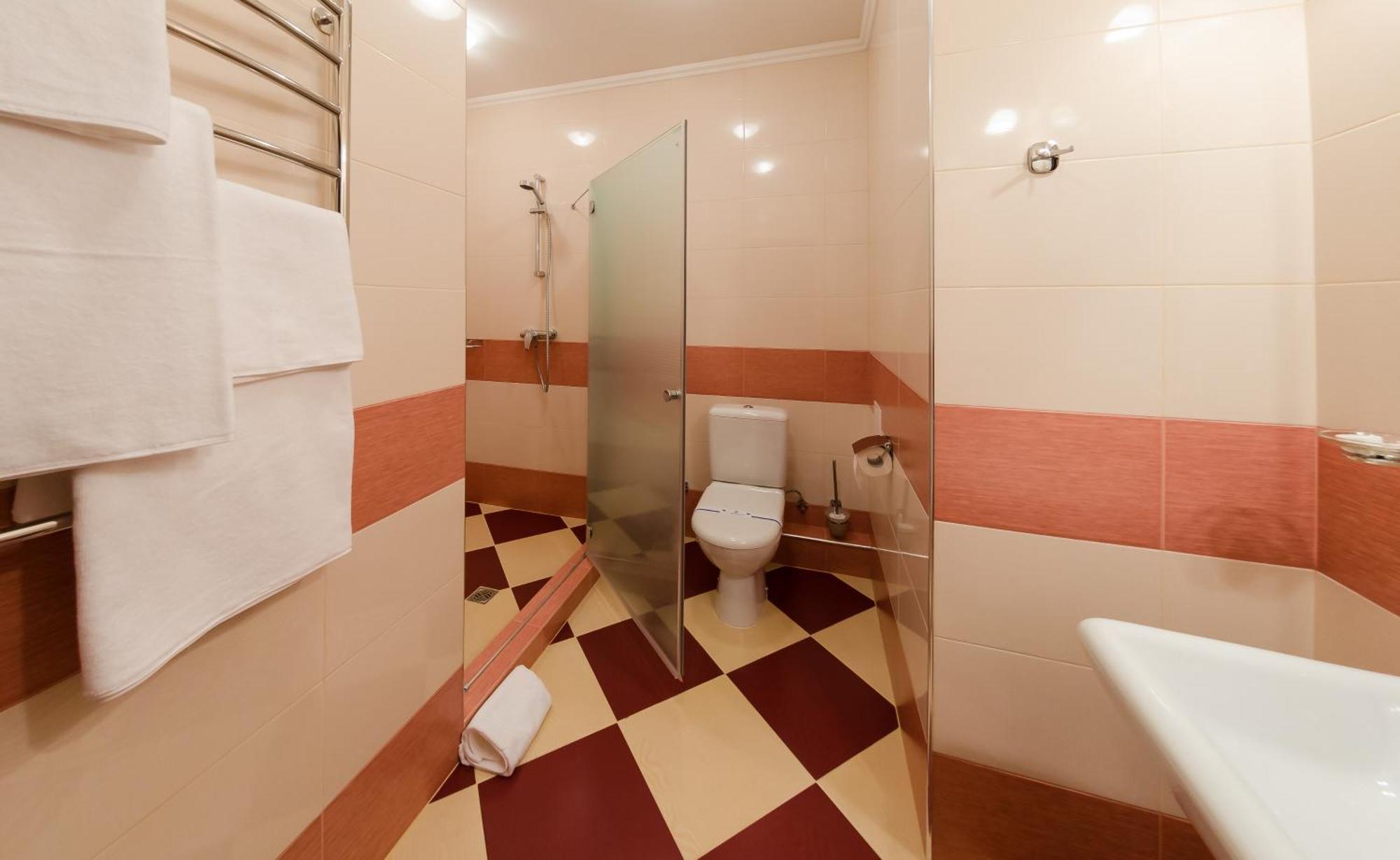 Franz Hotel&Restaurant Ivano-Frankivsk Extérieur photo
