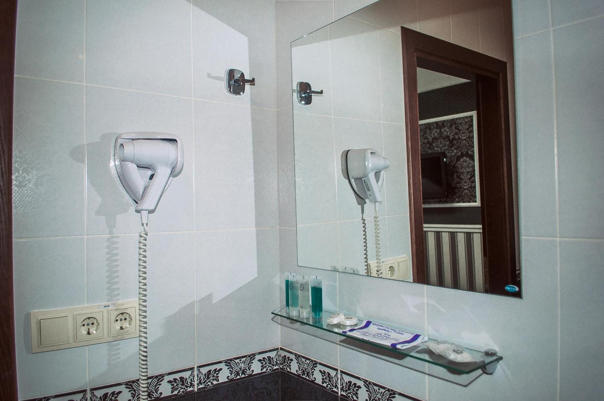 Franz Hotel&Restaurant Ivano-Frankivsk Extérieur photo